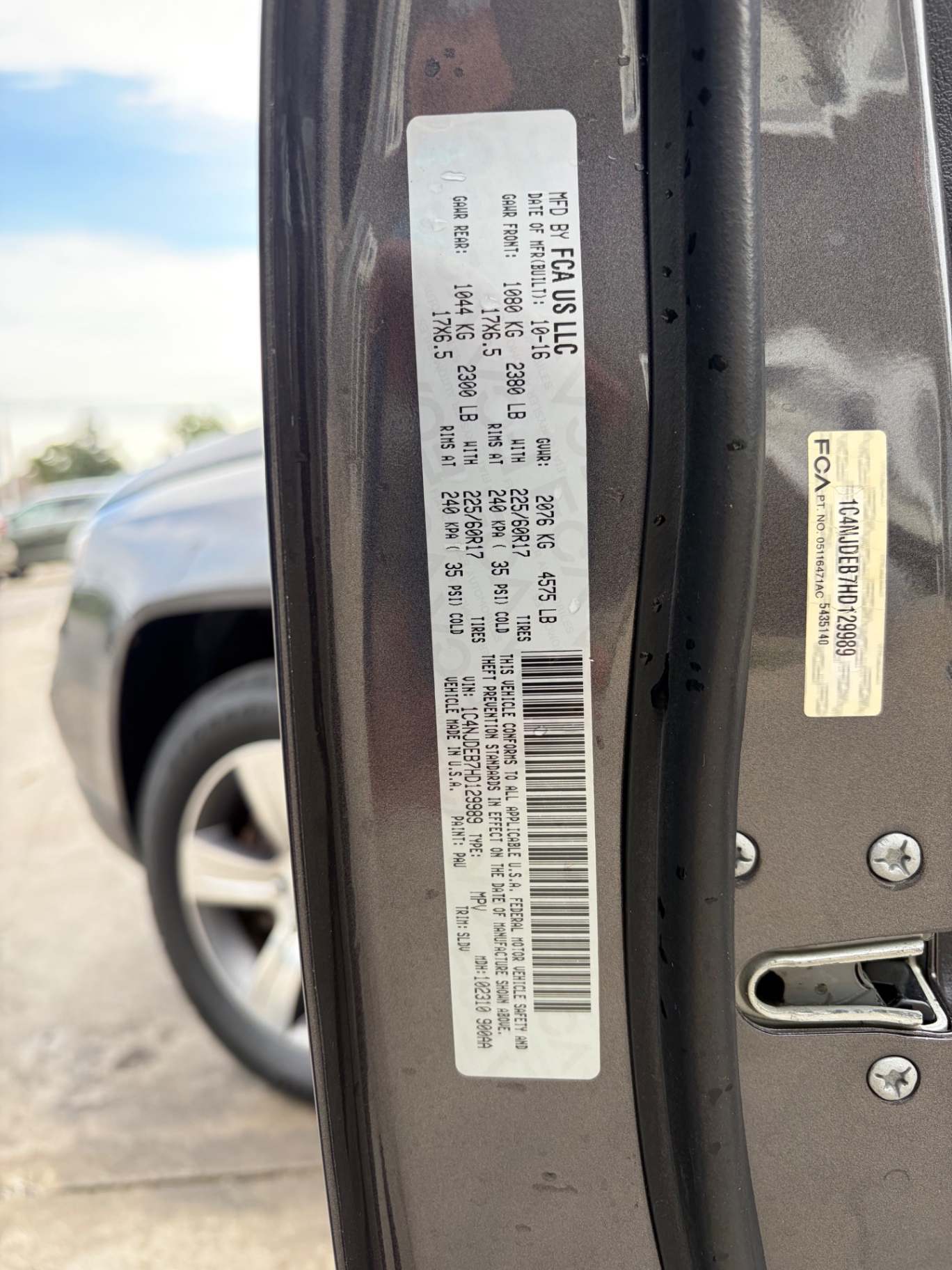 Car Image 19