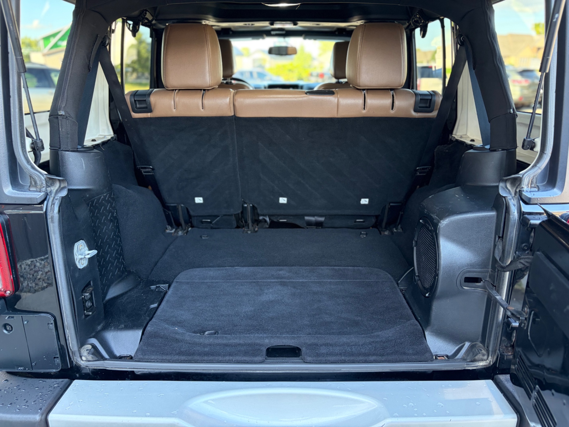 Car Image 10