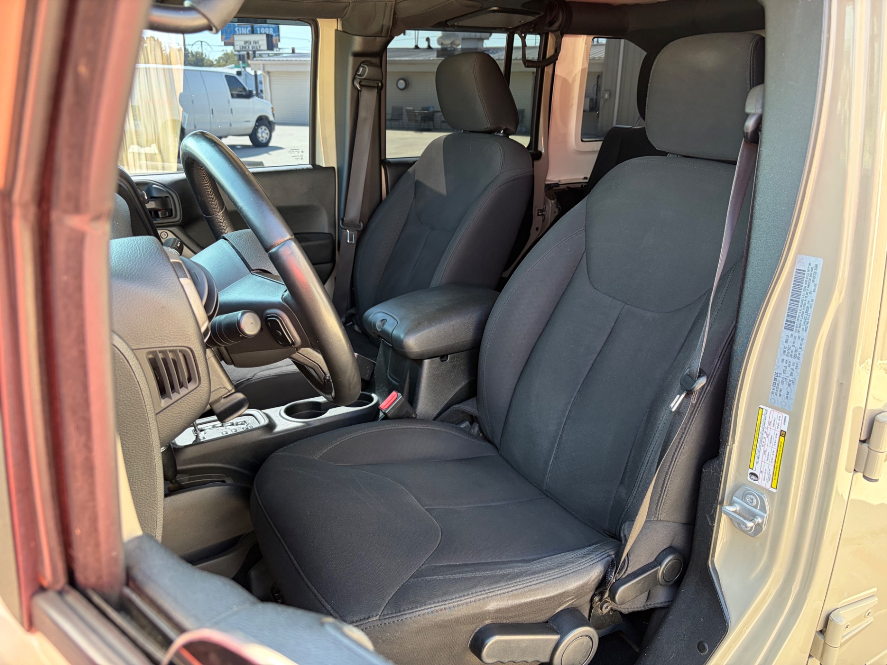Car Image 14
